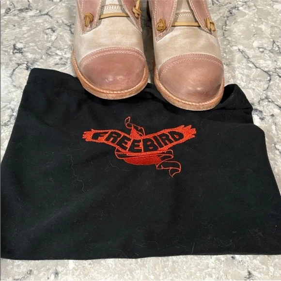 Freebird Mabel - Picture 7 of 7